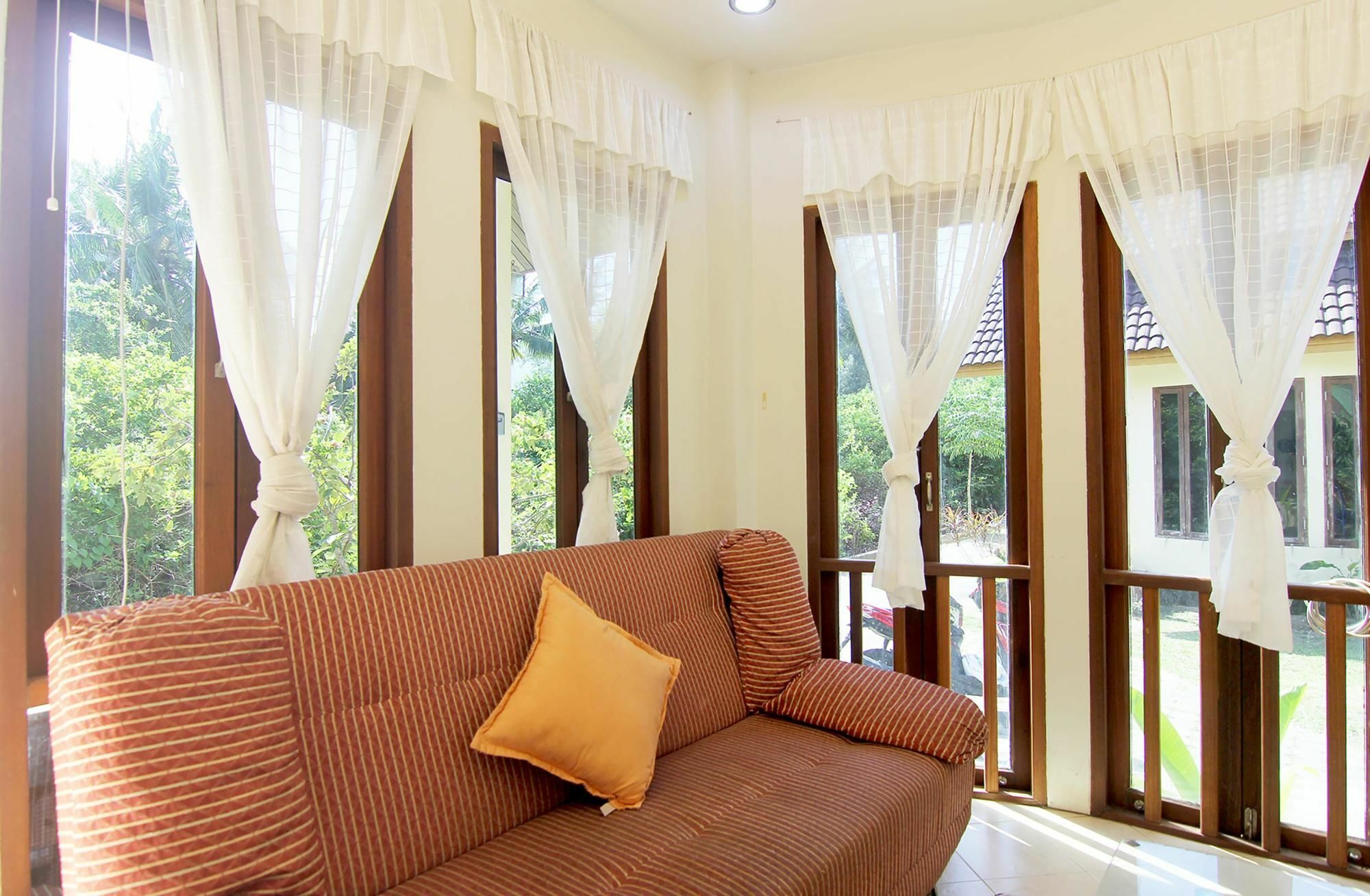 Villa Behind The Phuket Sea Exteriör bild
